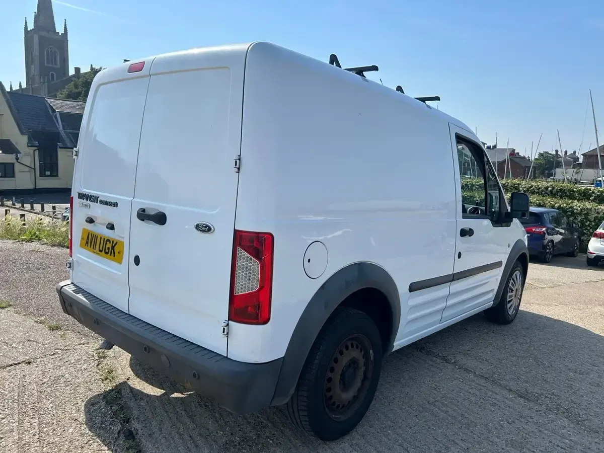 Used Ford Transit Connect 75 HP (55 kW) 2011 White MPV