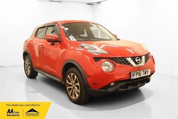 Red Used 2016 Nissan Juke Tekna SUV | £9,200 (Fair price) - Image 1/1