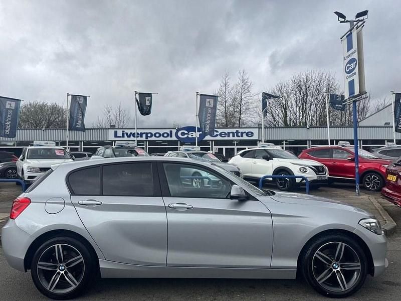Used BMW 118 Sport Line 136 HP (100 kW) 2018 Silver Hatchback