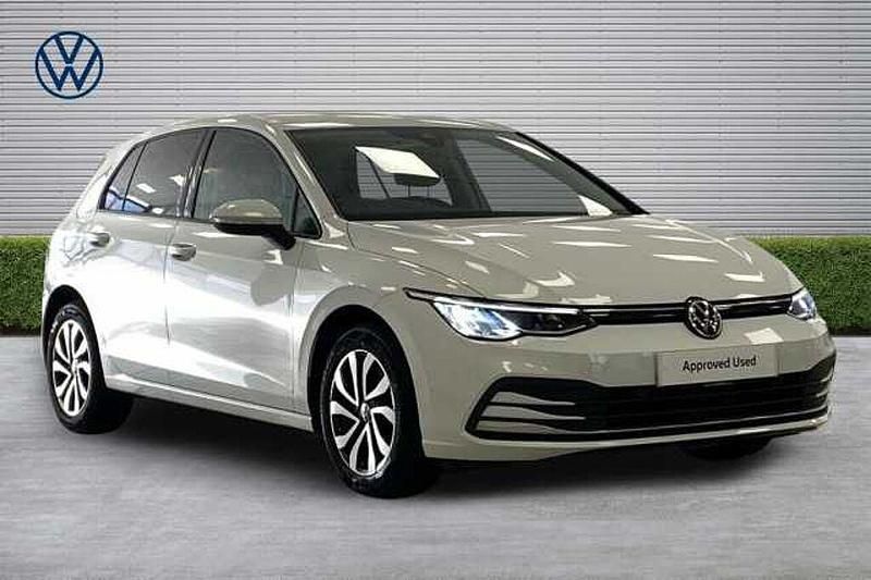 Used VW Golf VIII Active 130 HP (95 kW) 2022 White Hatchback