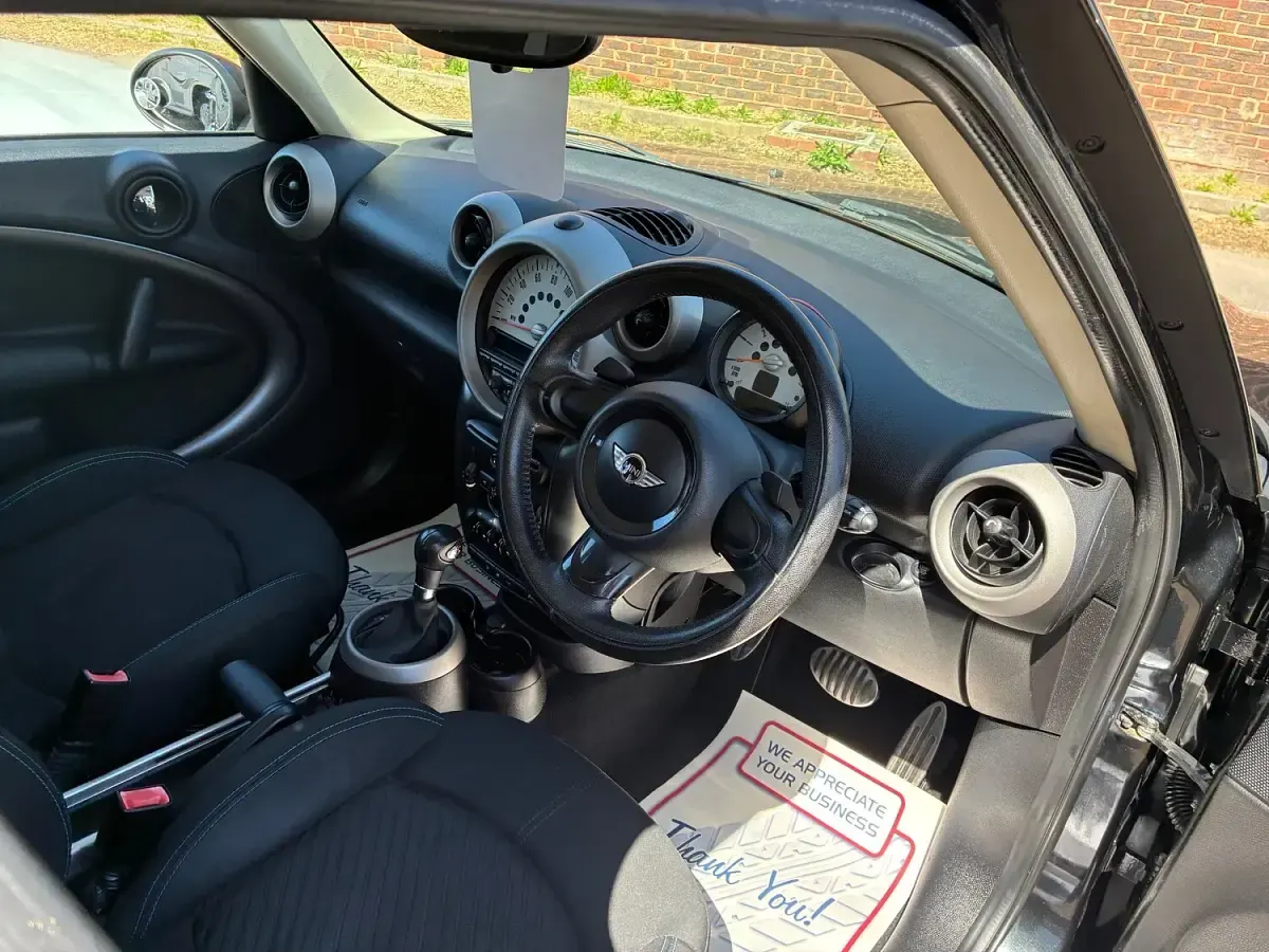 Used Mini Cooper S 143 HP (105 kW) 2012 Black Hatchback