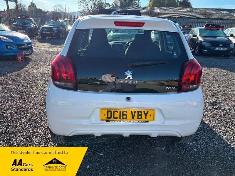 Used Peugeot 108 Active+ 68 HP (50 kW) 2016 White Hatchback