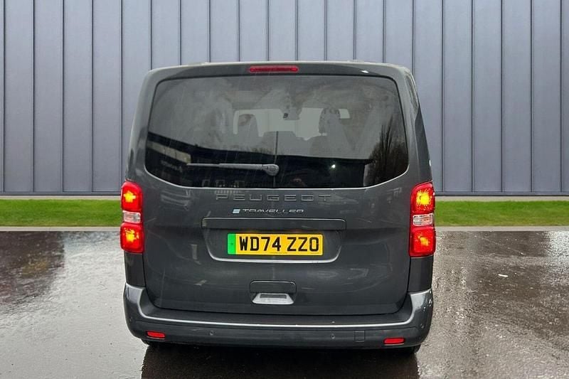 Used Peugeot e-Traveller Active 98 kW (134 HP) 2025 Grey MPV