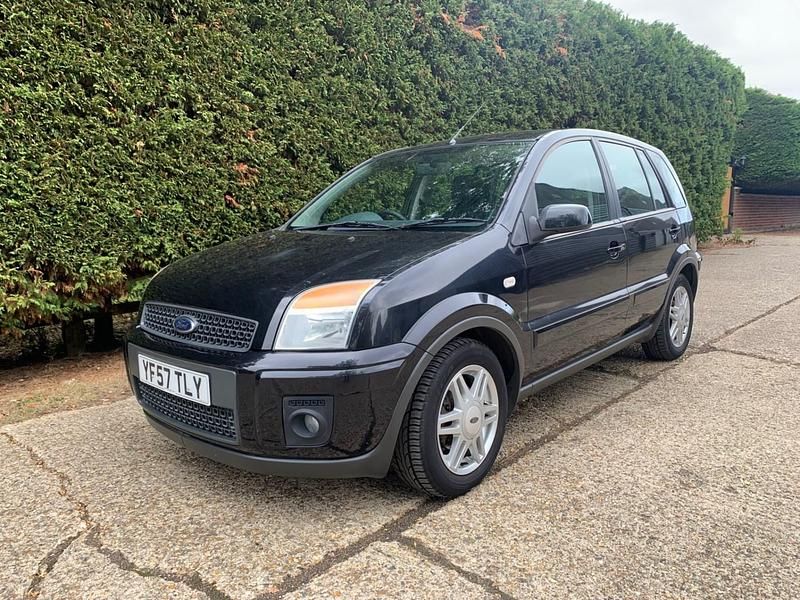Black Used 2007 Ford Fusion Zetec Hatchback | £2,495 (Good price) - Image 1/4