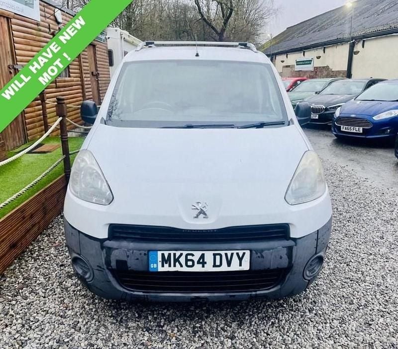 Used Peugeot Partner S 90 HP (66 kW) 2014 White MPV
