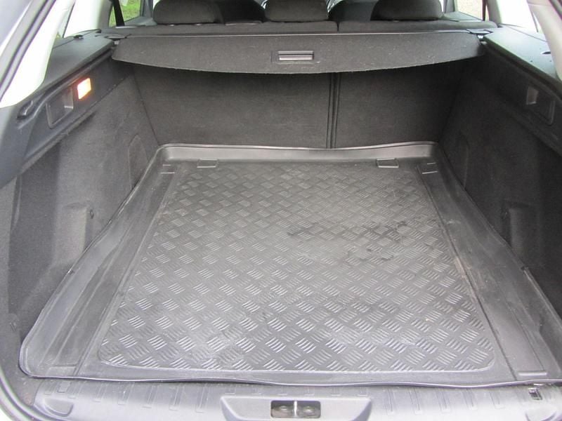 Used Peugeot 308 Active 2018 Blue silver Estate