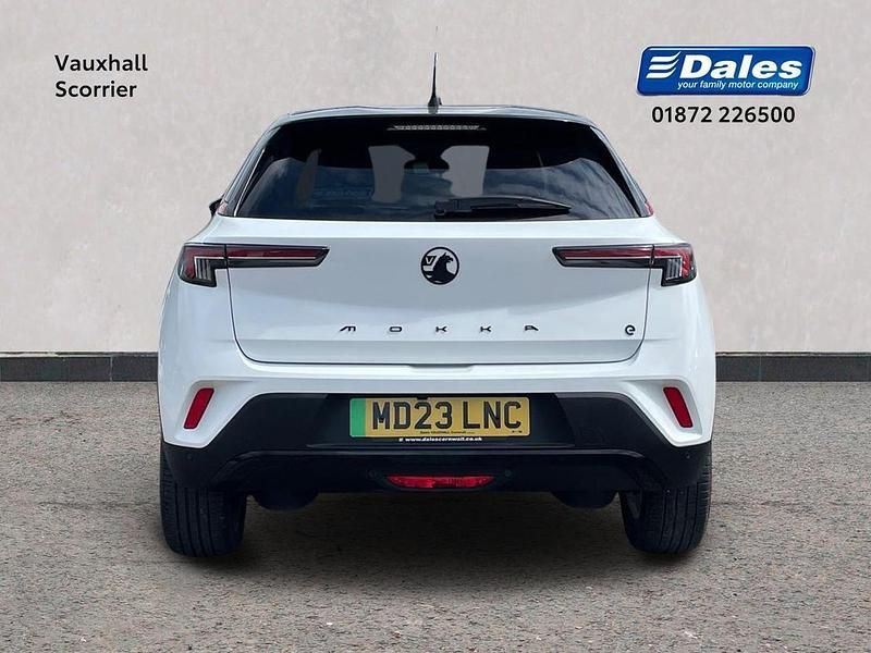 Second-hand Vauxhall Mokka 98 kW (134 CP) 2023 Alb SUV