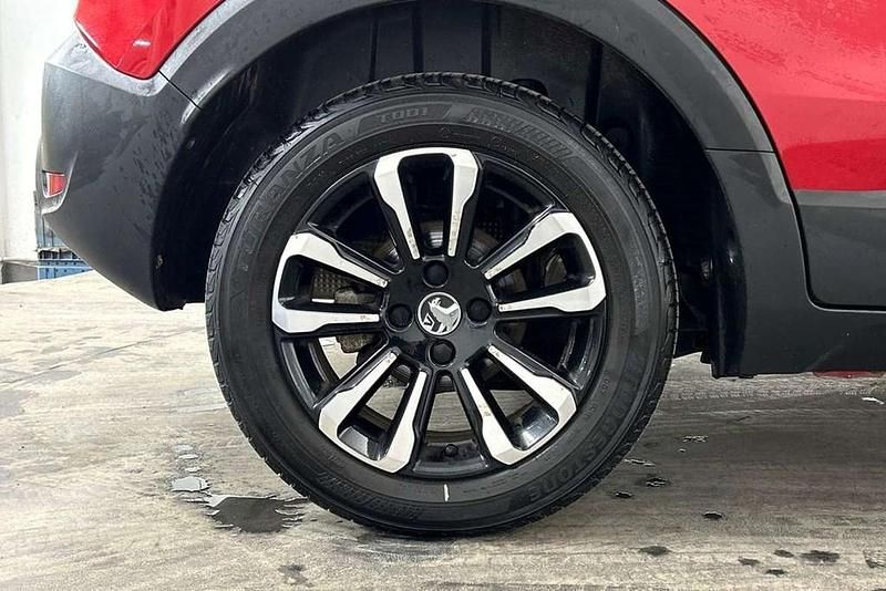 Used Vauxhall Crossland Design Edition 108 HP (79 kW) 2022 Red SUV