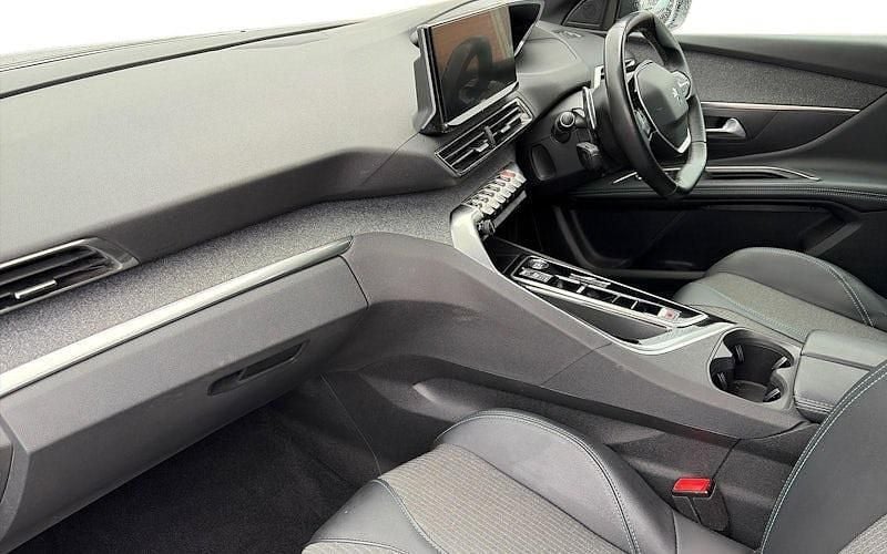 Used Peugeot 3008 Allure+ 131 HP (96 kW) 2023 Grey SUV