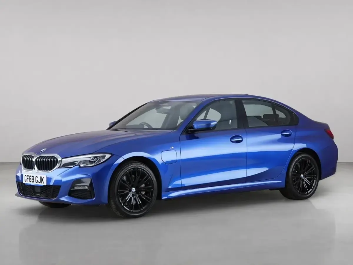Used BMW 330e M Sport 292 HP (214 kW) 2019 Blue Sedan