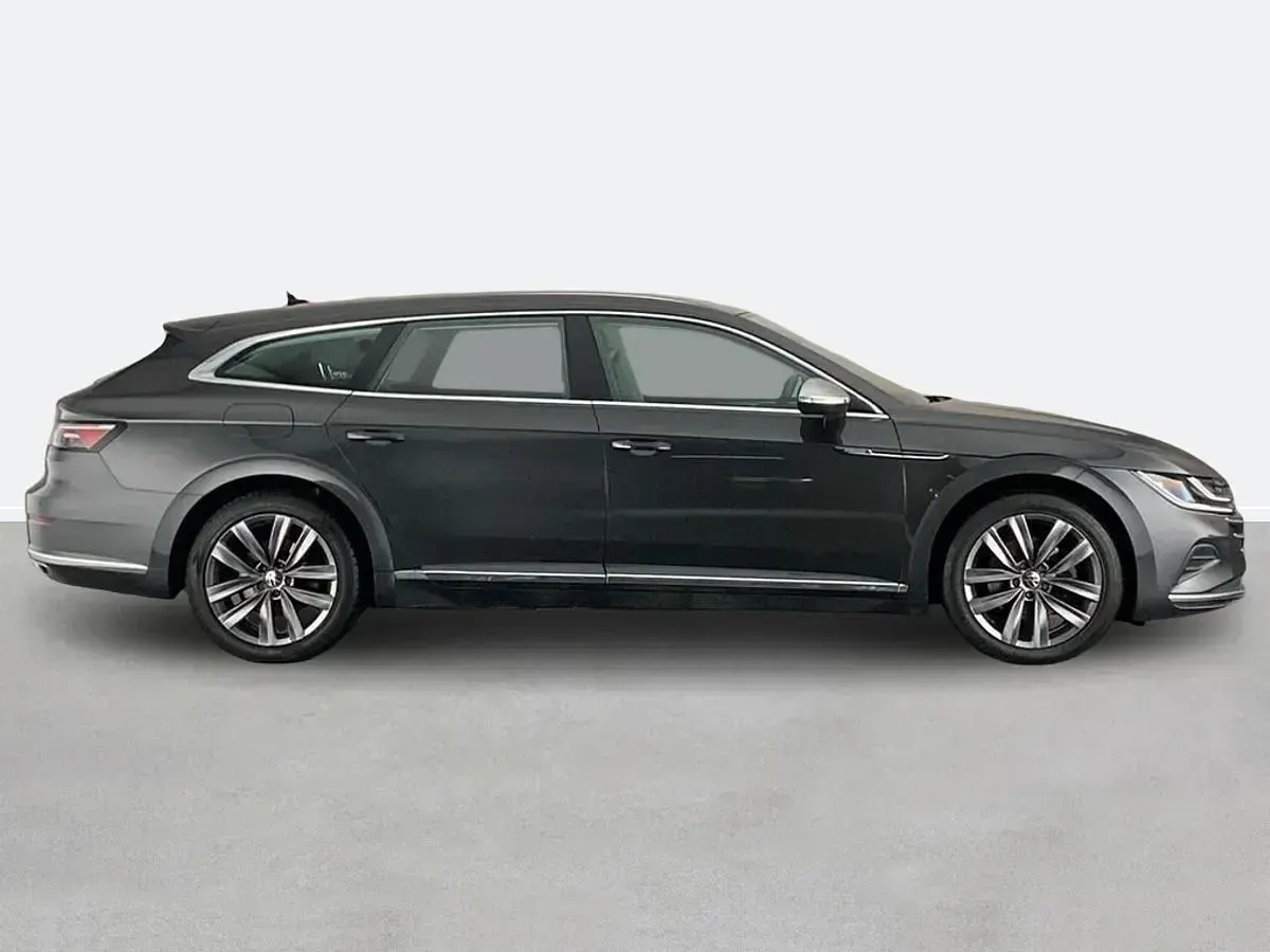 Usado VW Arteon Elegance 2022 Cinzento Carrinha