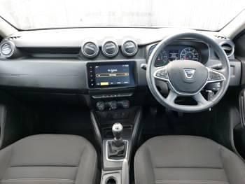 Used Dacia Duster Comfort 90 HP (66 kW) 2022 White SUV