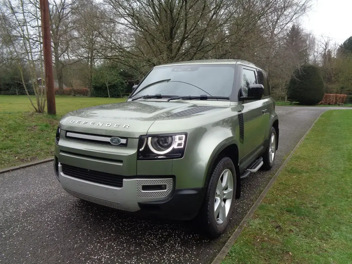 Used Land Rover Defender SE 2022 Green SUV