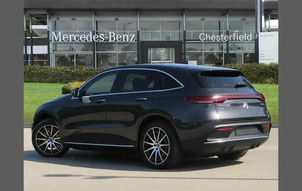 Usado Mercedes EQC400 AMG line 300 kW (408 HP) 2024 Cinzento SUV