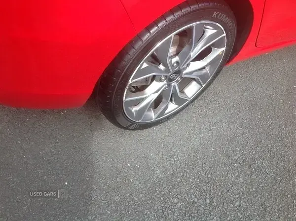 Used Hyundai i30 Premium SE 2019 Red Hatchback