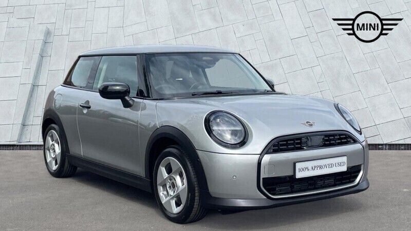 Silver New 2024 Mini Cooper Hatch Hatchback | £21,990 (Good price) - Image 1/4