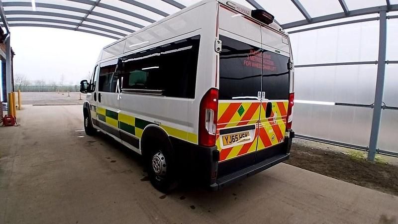 Used Peugeot Boxer 130 HP (95 kW) 2015 White Van