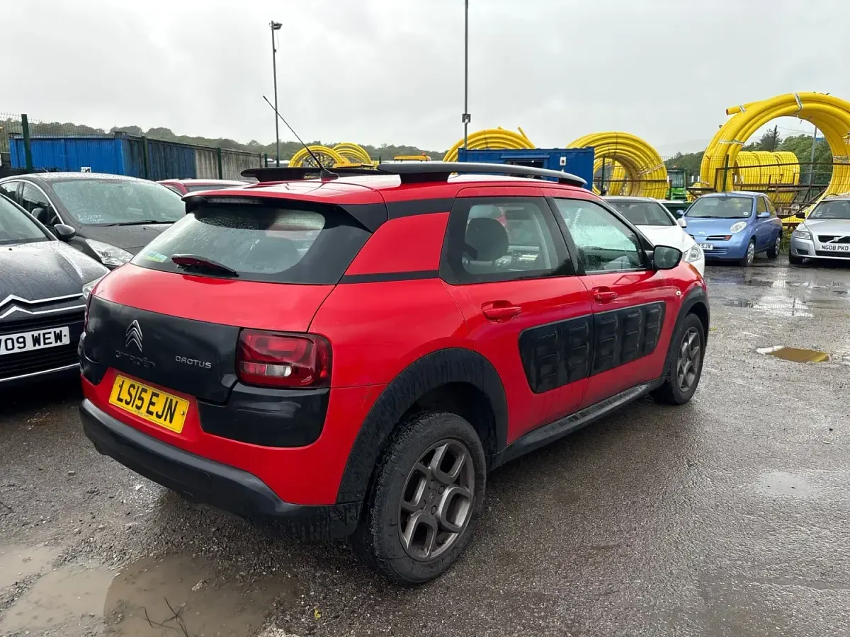 Used Citroën C4 Cactus Feel 2015 Red Hatchback
