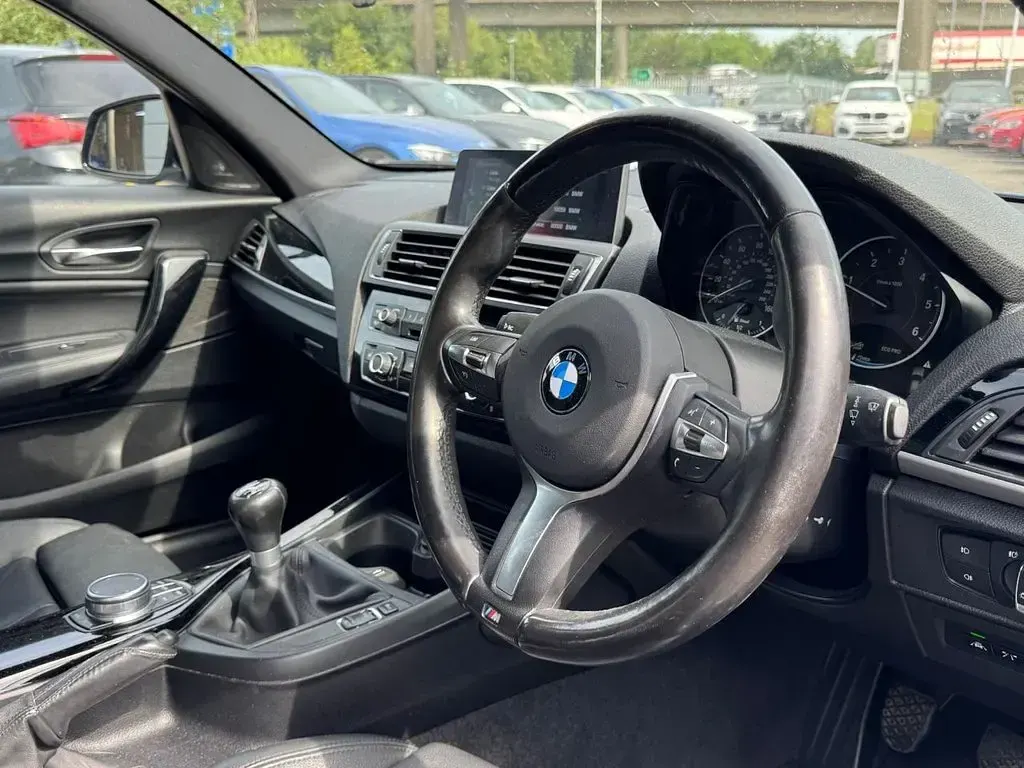Used BMW 120 M Sport 190 HP (139 kW) 2017 Blue Hatchback