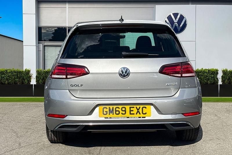 Used VW Golf VII Edition 130 HP (95 kW) 2020 Silver Hatchback