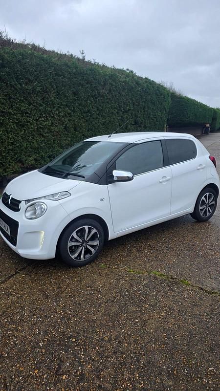 Used Citroën C1 Shine 2021 White Hatchback