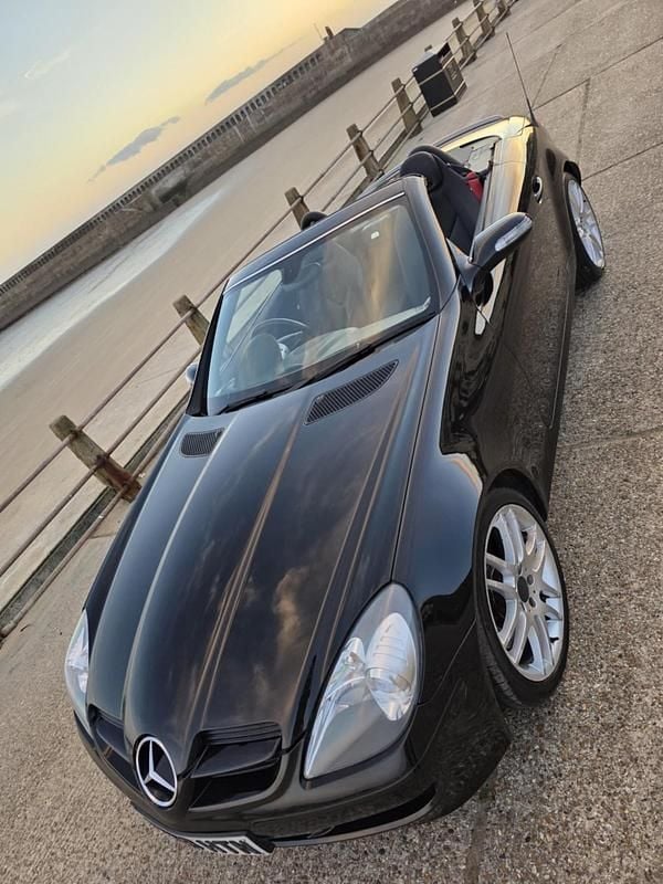 Black Used 2008 Mercedes SLK280 Cabriolet | £3,500 (Good price) - Image 1/4
