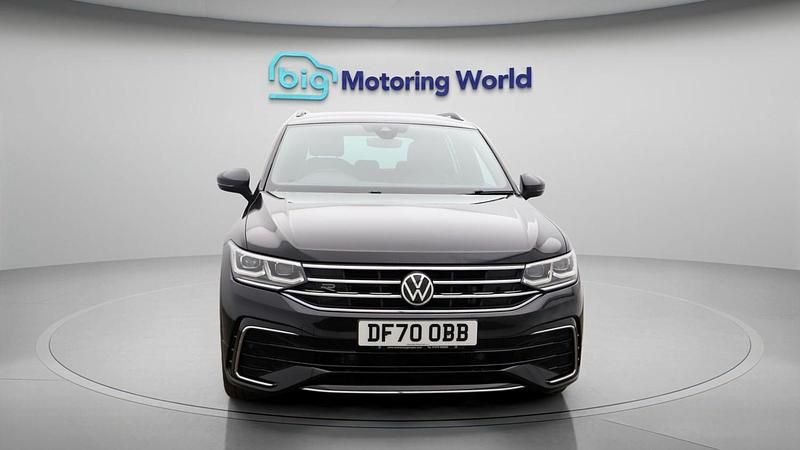 Used VW Tiguan R-line 148 HP (108 kW) 2020 Black SUV