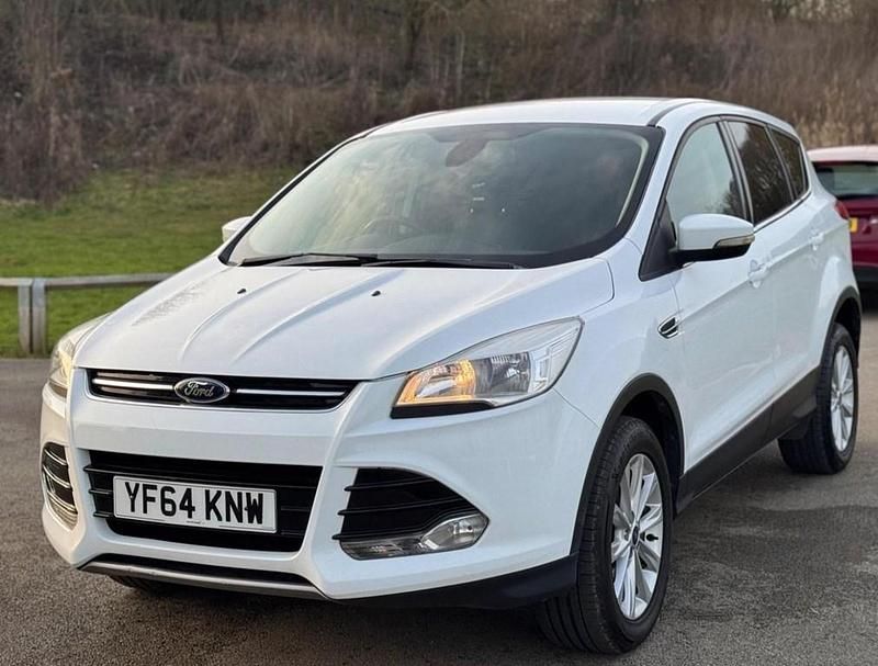 Used Ford Kuga Titanium 147 HP (108 kW) 2014 White SUV