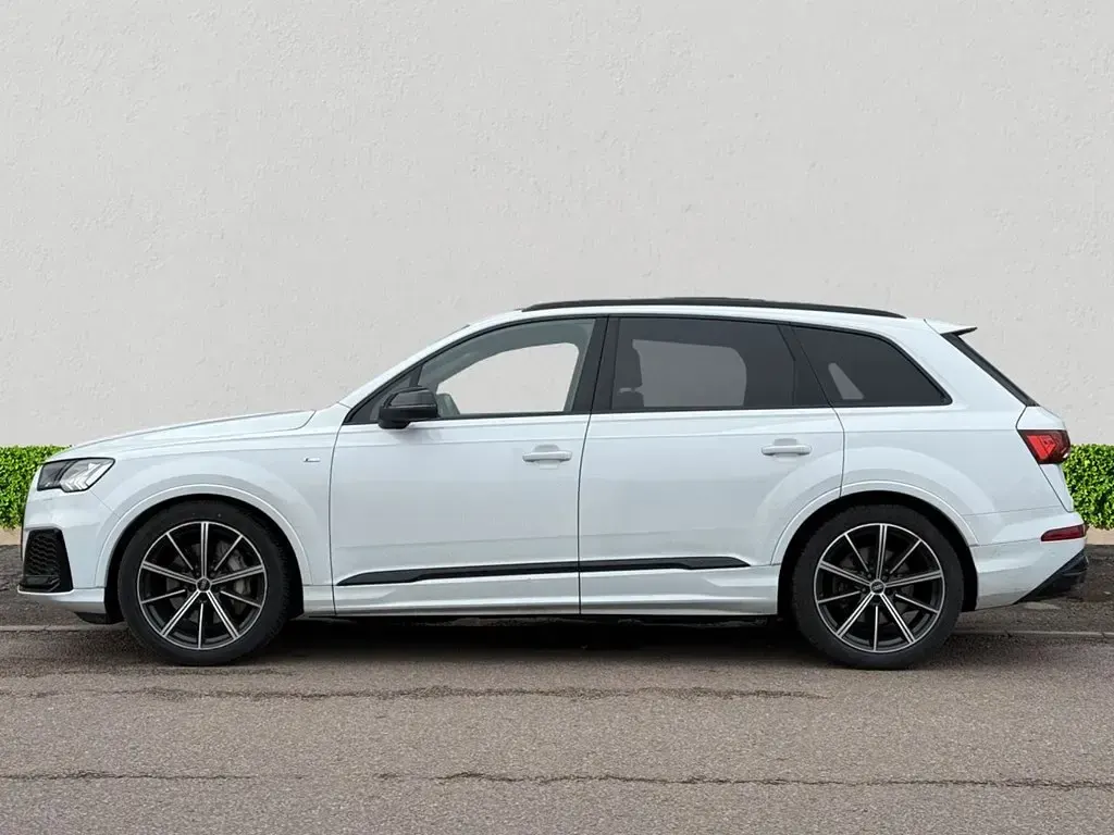 Begagnad Audi Q7 Black Edition 340 HK (250 kW) 2021 Vit SUV