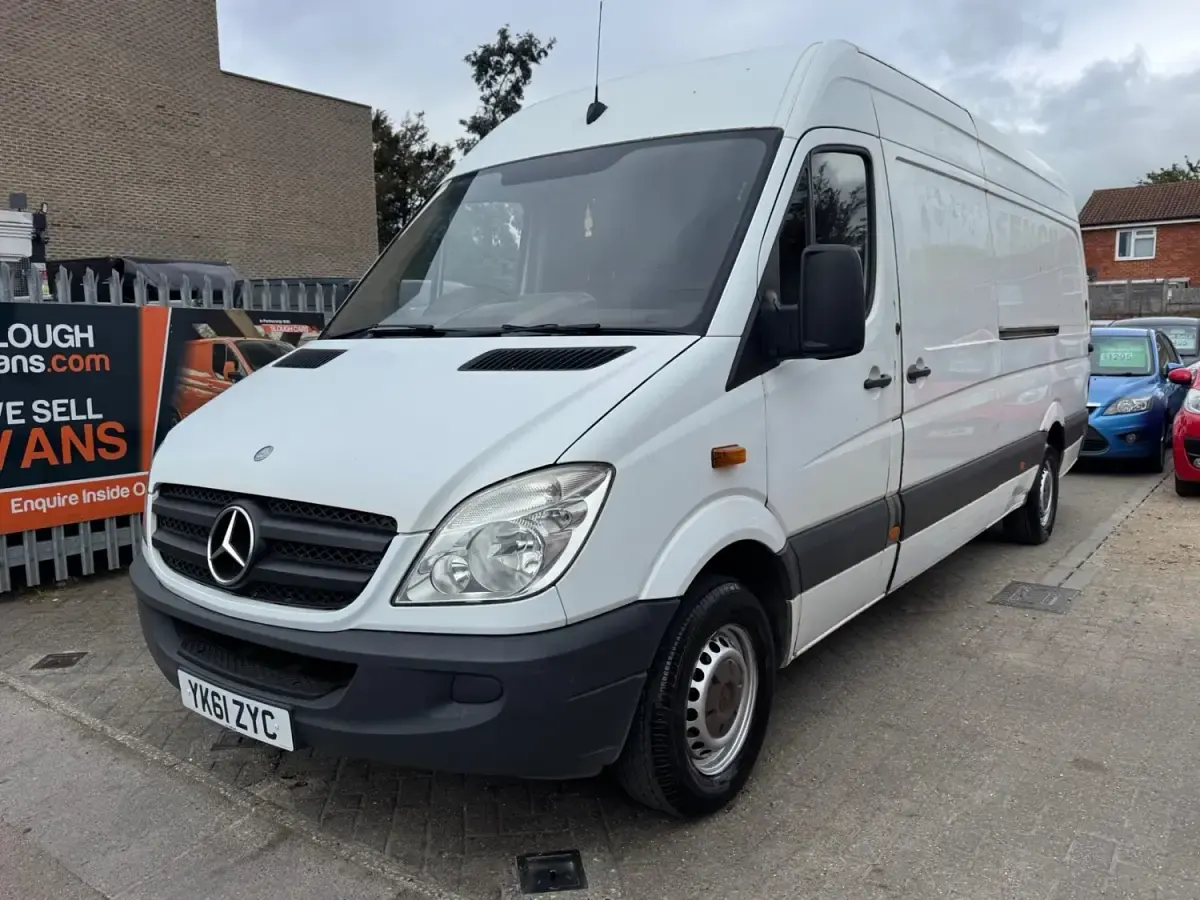 Używany Mercedes Sprinter 2011 Biały Van
