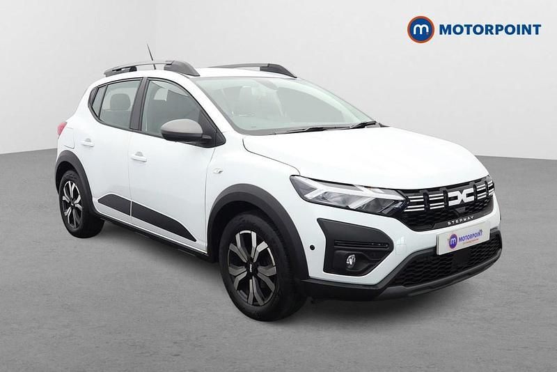 Used Dacia Sandero Journey 91 HP (66 kW) 2022 White Hatchback