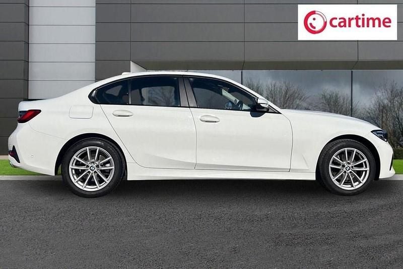 Begagnad BMW 320 Performance 184 HK (135 kW) 2019 Vit Sedan