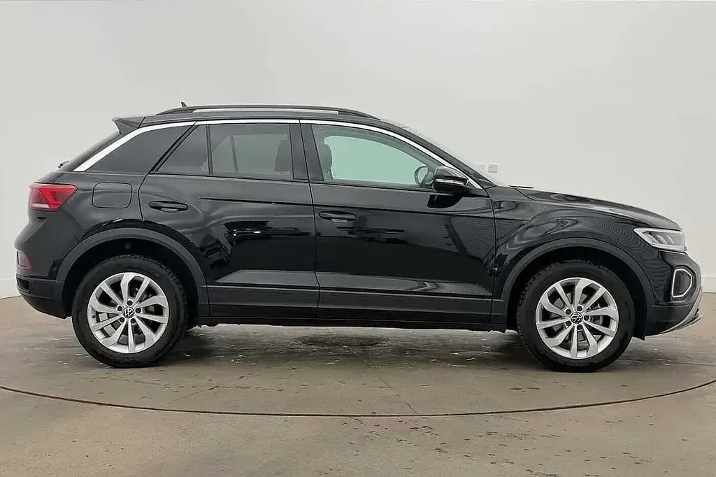 Used VW T-Roc Match 150 HP (110 kW) 2025 Black SUV