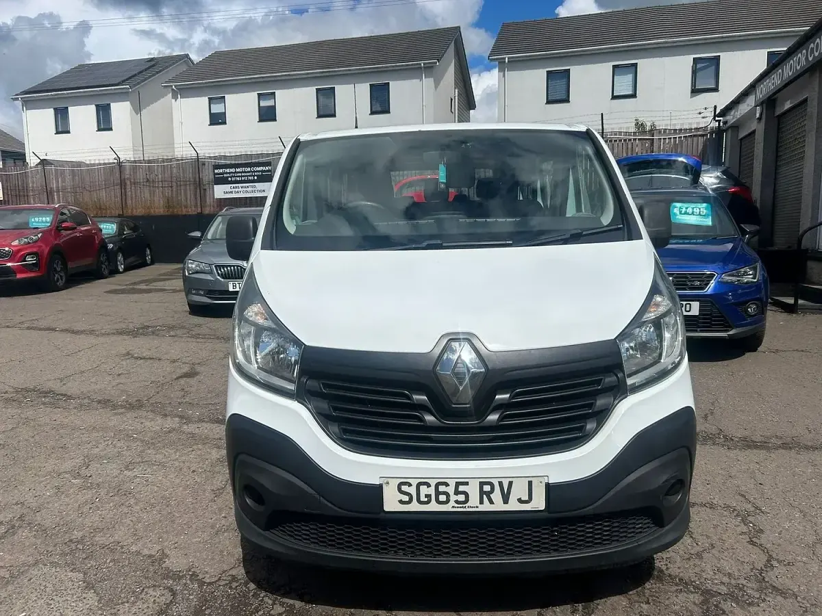 Used Renault Trafic Business 2015 White MPV