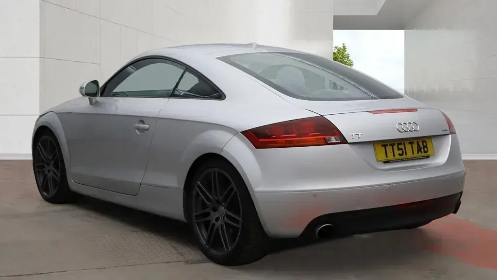 Used Audi TT 250 HP (183 kW) 2006 Silver Coupe