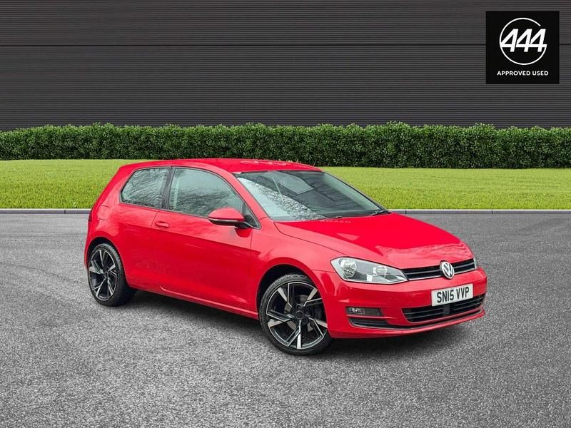 Used VW Golf VII Match 2015 Red Hatchback