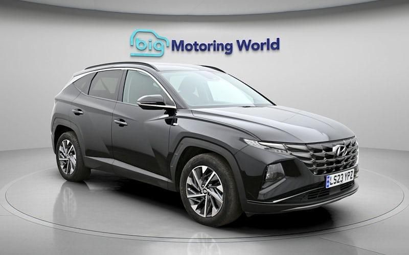 Second-hand Hyundai Tucson Premium 180 CP (132 kW) 2023 Negru SUV