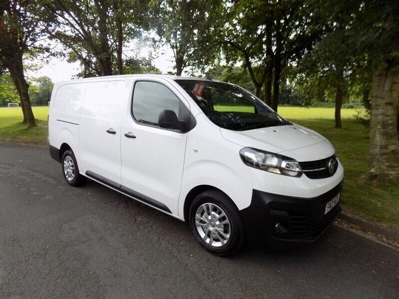 White Used 2021 Vauxhall Vivaro Van | £8,495 (Good price) - Image 1/4