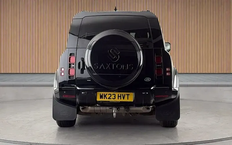Used Land Rover Defender HSE Dynamic 404 HP (297 kW) 2023 Santorini black SUV