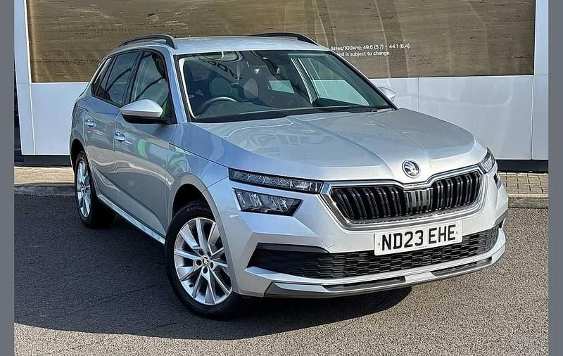 Used Skoda Kamiq SE Drive 147 HP (108 kW) 2023 Brilliant silver metallic SUV