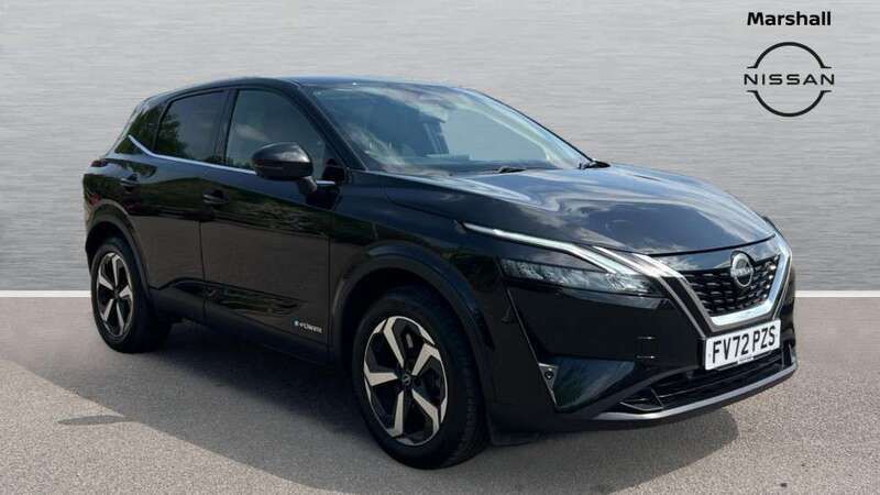 Metallic pearl black Used 2023 Nissan Qashqai N-Connecta SUV | £21,779 (Super price) - Image 1/4