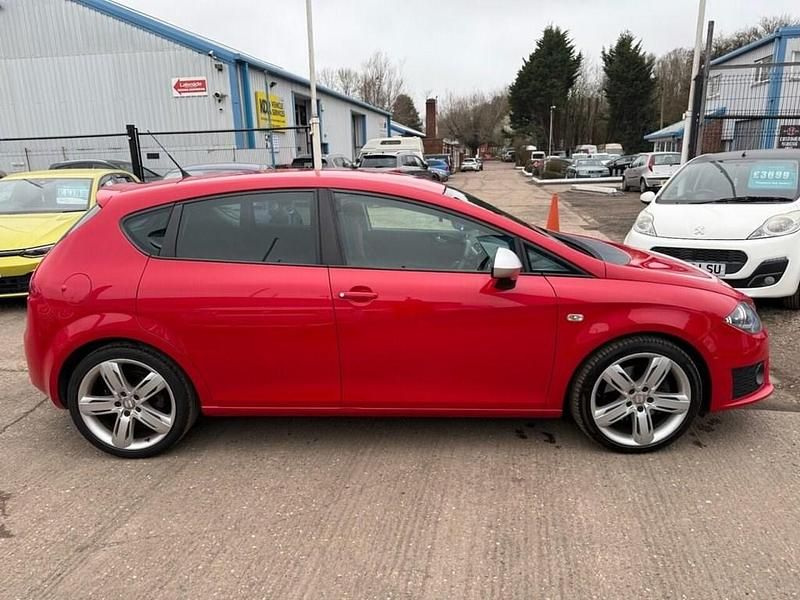 Used Seat Leon FR 170 HP (125 kW) 2010 Red Hatchback