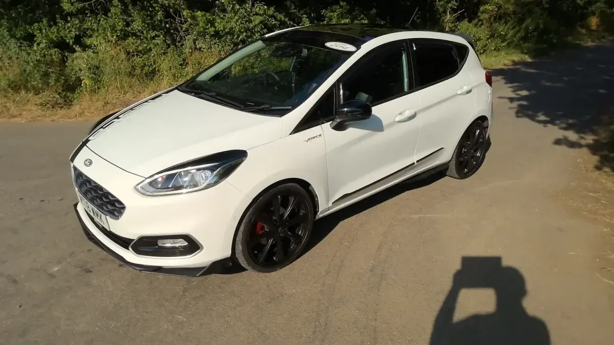 Used Ford Fiesta 2018 White Hatchback