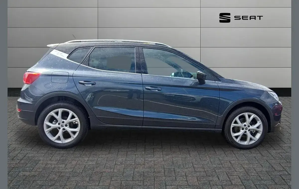 New Seat Arona FR 113 HP (83 kW) 2025 Grey SUV