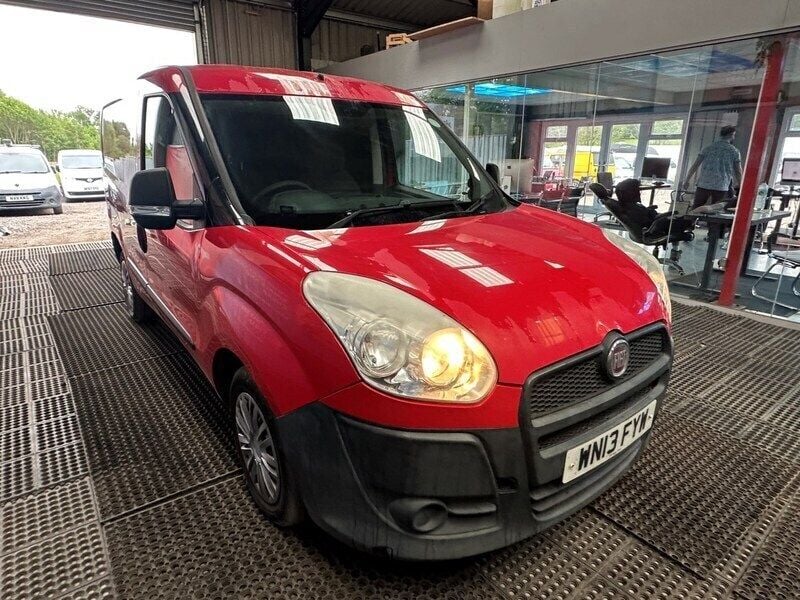 Red Used 2013 Fiat Doblò MPV | £2,295 (Fair price) - Image 1/4