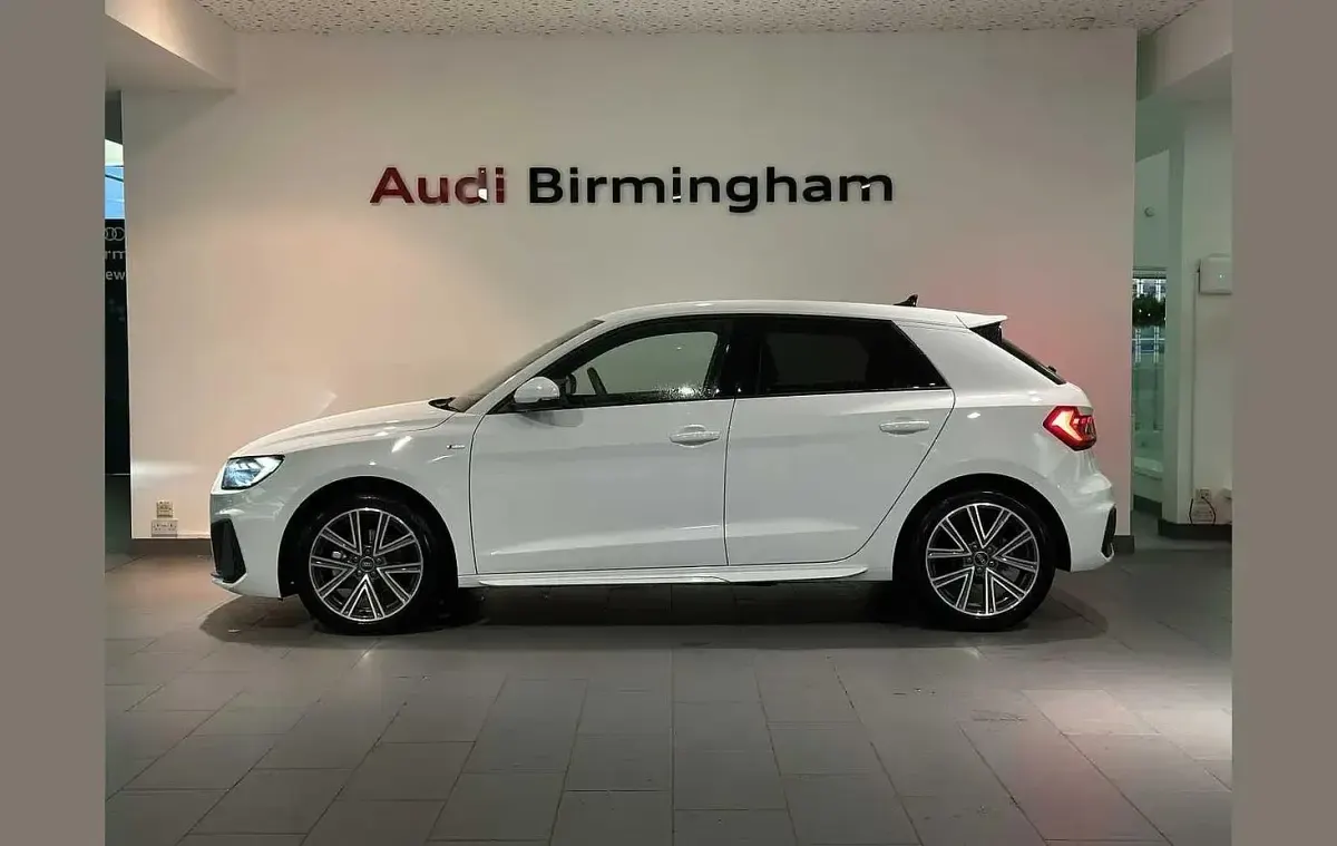 Used Audi A1 S-Line 113 HP (83 kW) 2025 White SUV