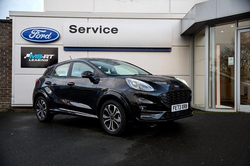 Agate black Used 2023 Ford Puma ST-Line Hatchback | £16,995 (Fair price) - Image 1/4