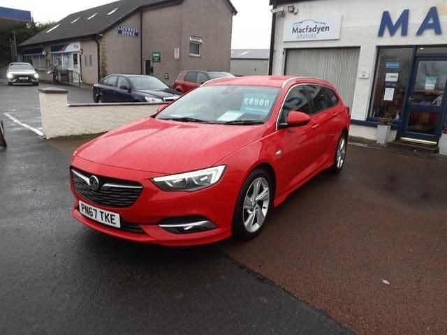 Begagnad Vauxhall Insignia SRi 170 HK (125 kW) 2017 Röd Kombi