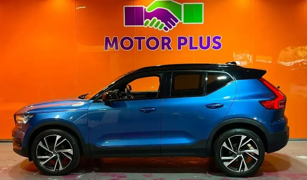 Used Volvo XC40 R-Design Pro 163 HP (119 kW) 2021 Blue SUV