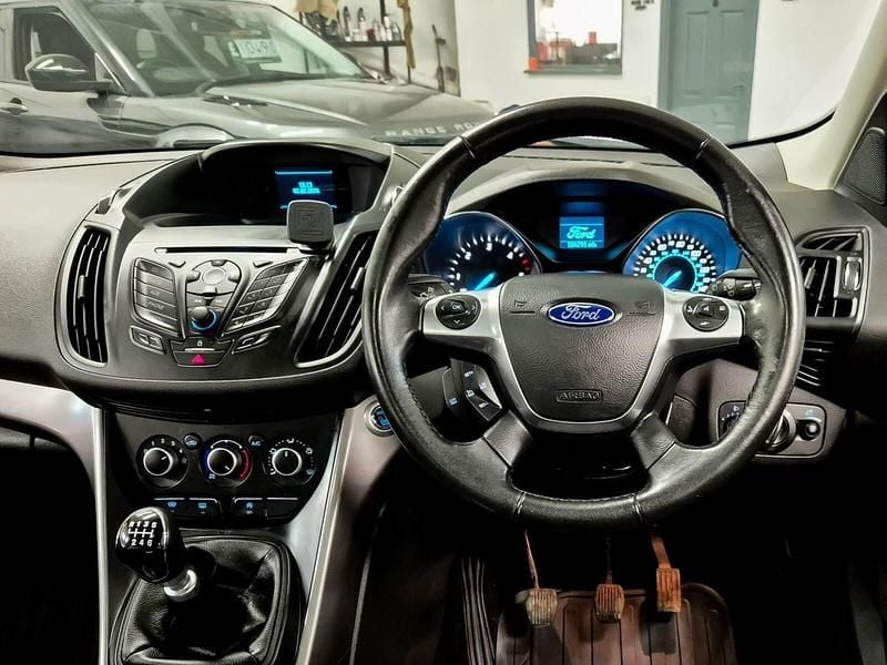 Used Ford Kuga Zetec 150 HP (110 kW) 2015 Black SUV